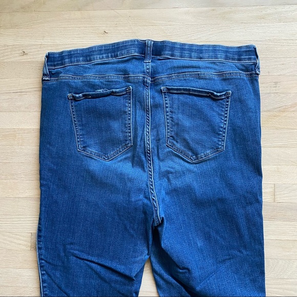 Torrid Premium Sky High Skinny Blue Jeans Medium Wash Woman’s Size 18R - Picture 7 of 11